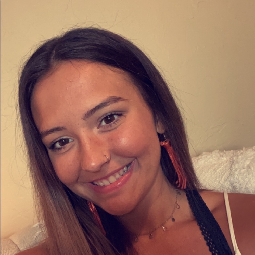 Meet your Posher, Abbey